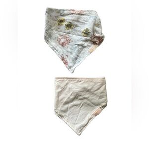 Lila and Jack Pink and Floral Cloth Bib Set | NWOT